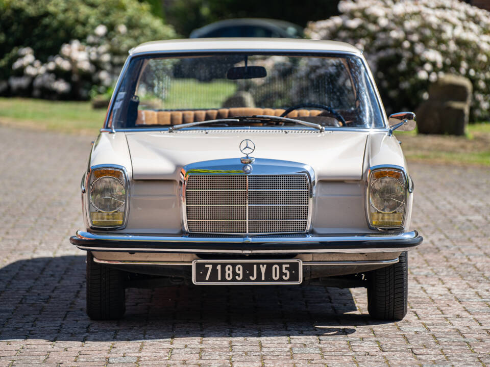 Image 8/45 de Mercedes-Benz 220 (1969)