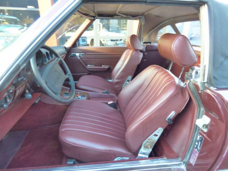 Afbeelding 18/36 van Mercedes-Benz 560 SL (1986)