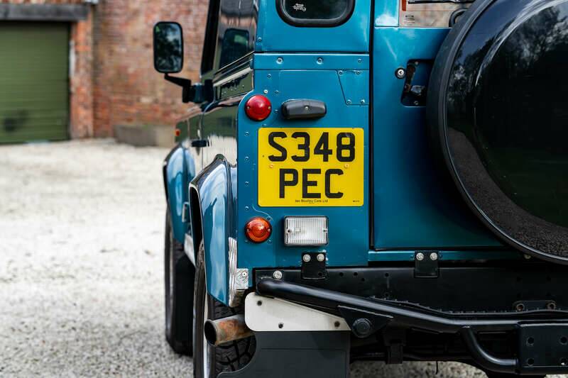 Bild 26/50 von Land Rover Defender 110 Turbo Diesel (1999)