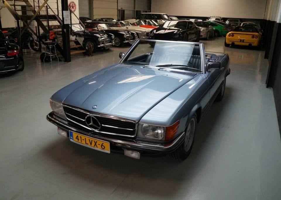 Image 34/41 of Mercedes-Benz 500 SL (1986)