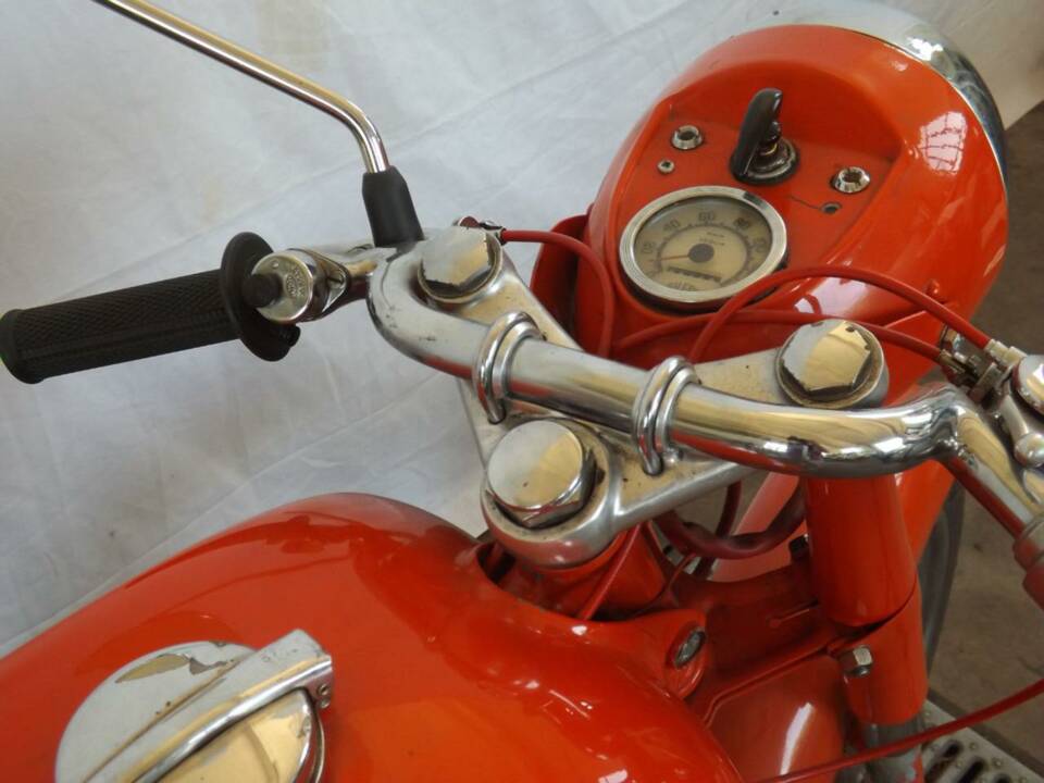 Image 12/50 de Gilera Giubileo 150 (1963)