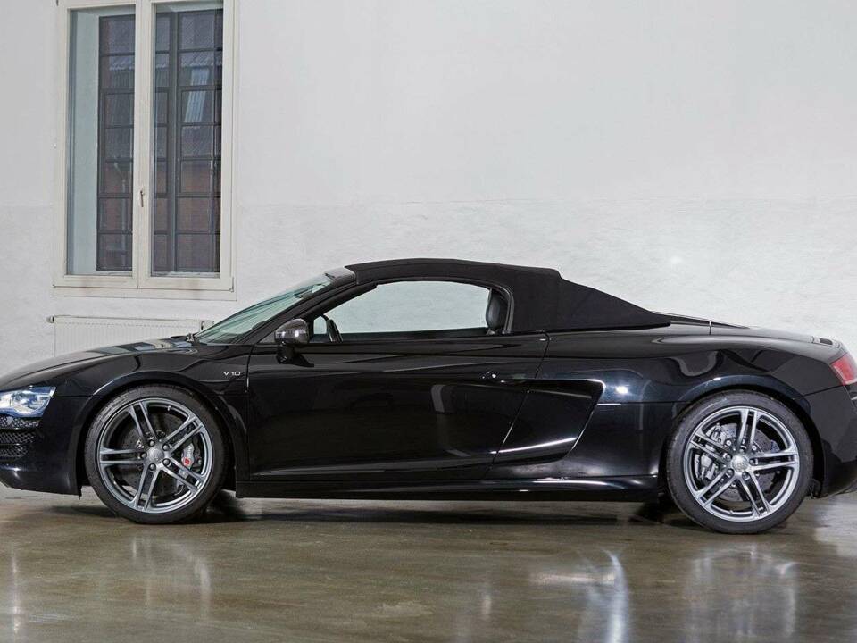 Bild 11/24 von Audi R8 V10 Spyder (2010)