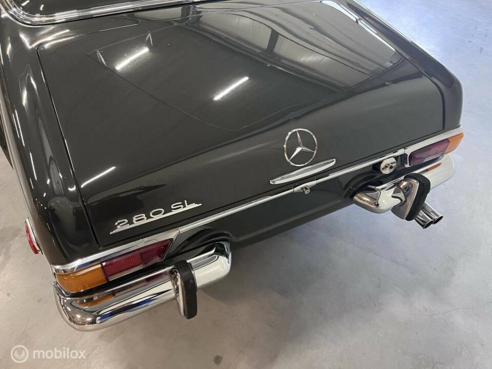Image 16/40 of Mercedes-Benz 280 SL (1970)