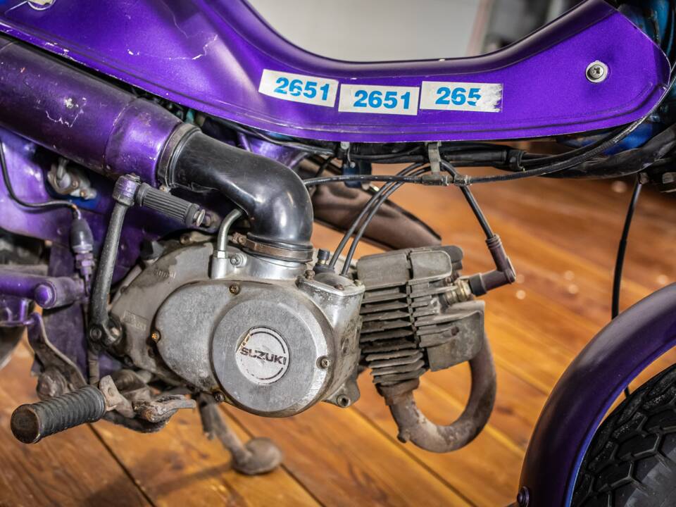 Image 6/13 de Suzuki RV 50 (1982)