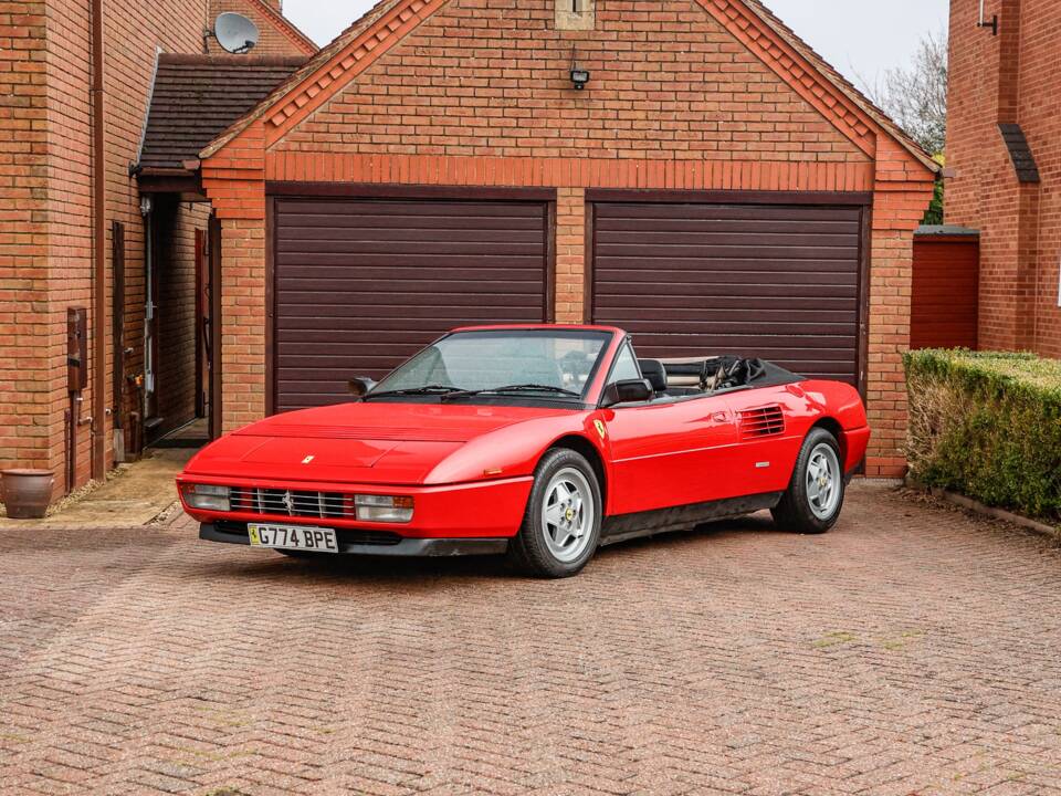 Image 8/42 of Ferrari Mondial T (1990)