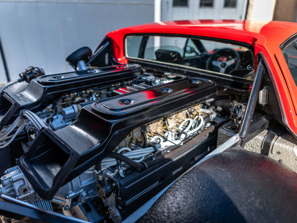 Image 40/50 of Ferrari 512 BB (1980)