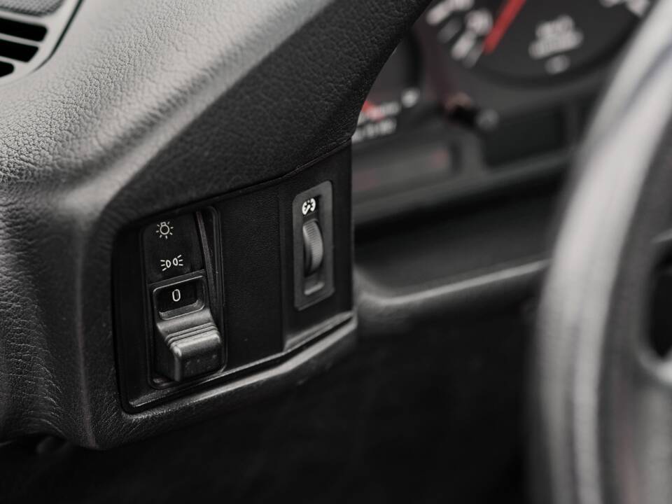 Afbeelding 44/52 van BMW M5 (1992)
