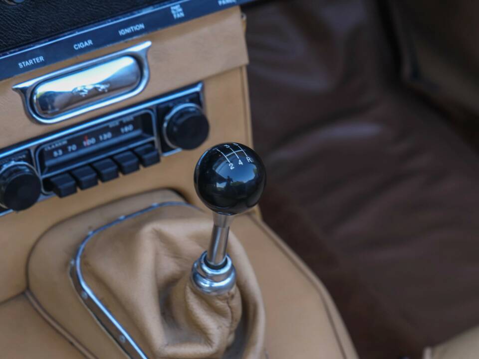 Image 28/50 de Jaguar Type E 3.8 (1964)