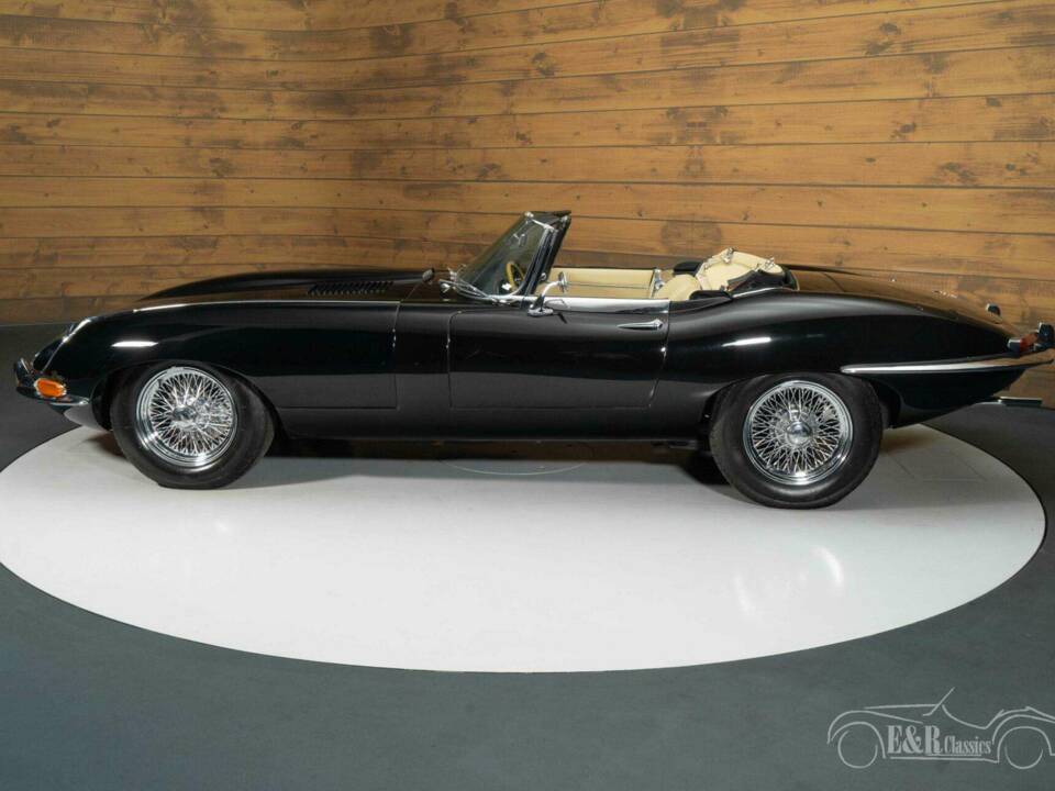 Bild 16/19 von Jaguar E-Type 4.2 (1967)