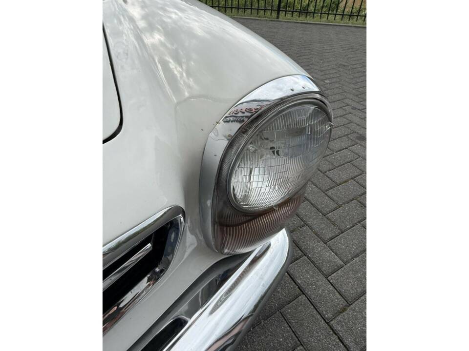 Image 21/50 of Mercedes-Benz 280 SL (1971)