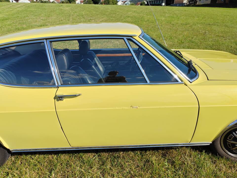 Image 26/54 of Audi 100 Coupe S (1971)