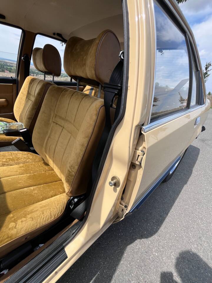 Immagine 18/39 di Opel Commodore 2,5 S (1981)