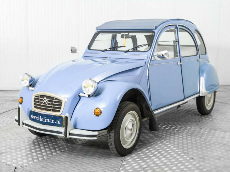 Image 17/50 of Citroën 2 CV 6 (1987)