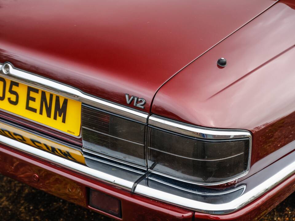 Image 9/45 of Jaguar XJS 5.3 V12 (1993)