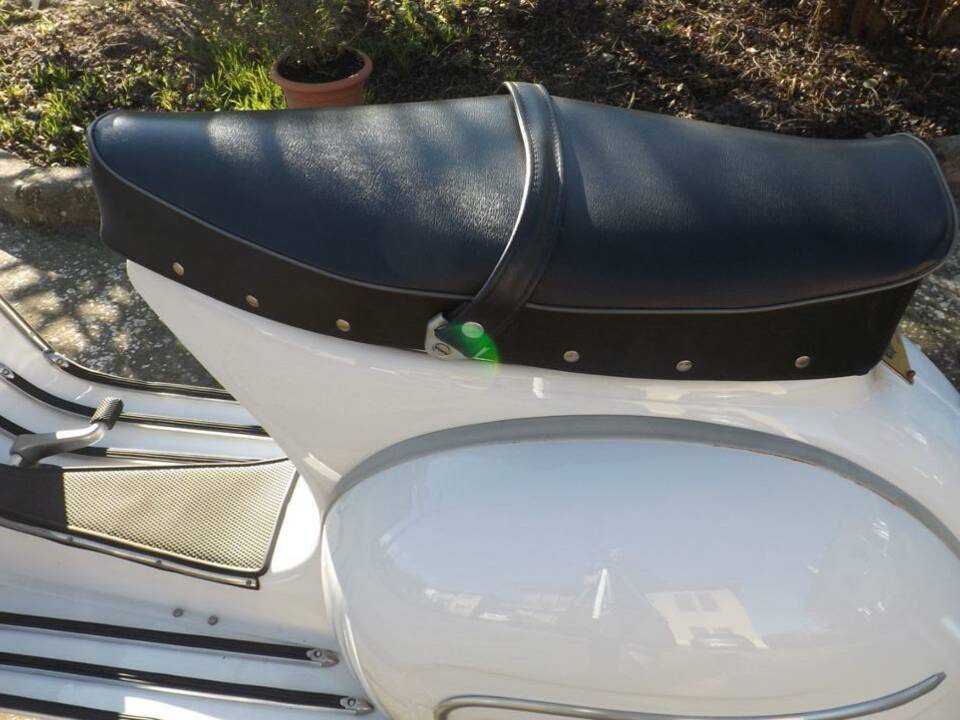Immagine 7/40 di Piaggio Vespa 160 GS (1964)