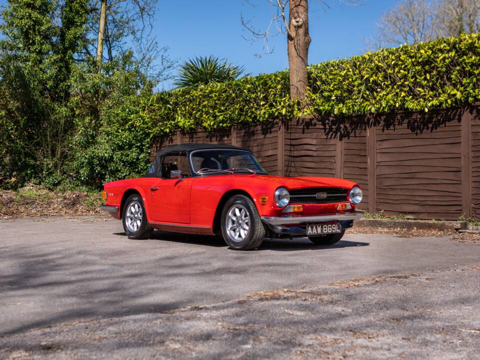 Image 10/41 of Triumph TR 6 (1972)