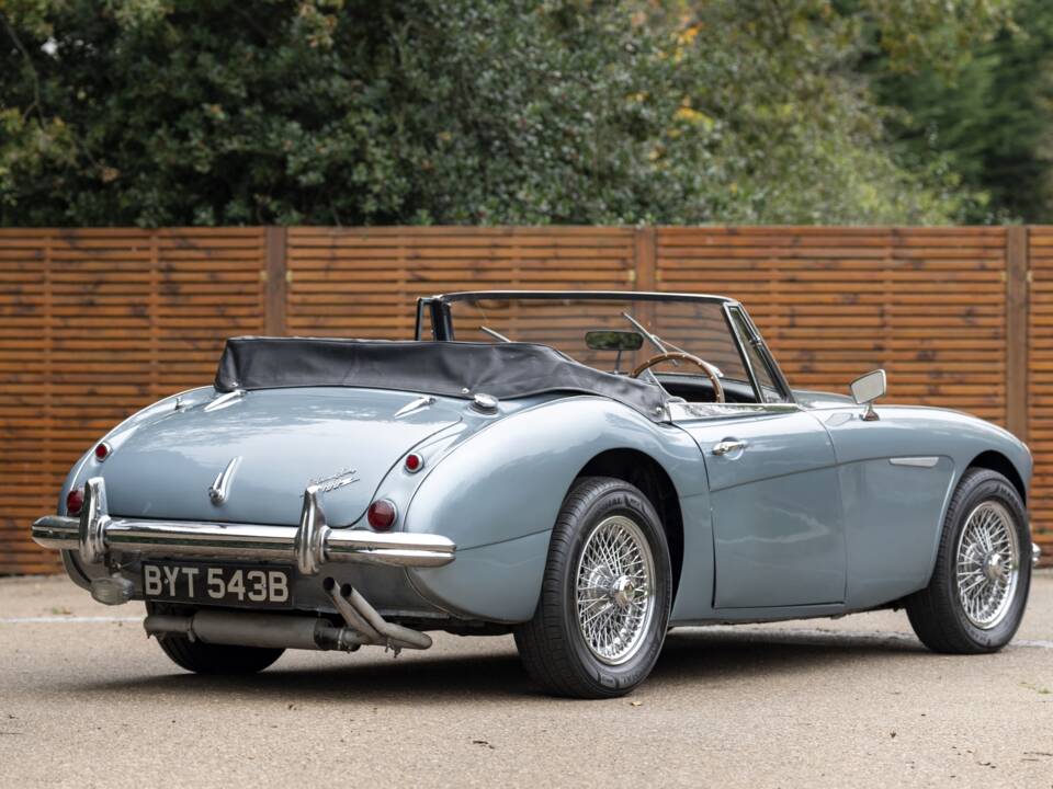 Immagine 25/50 di Austin-Healey 3000 Mk III (BJ8) (1964)