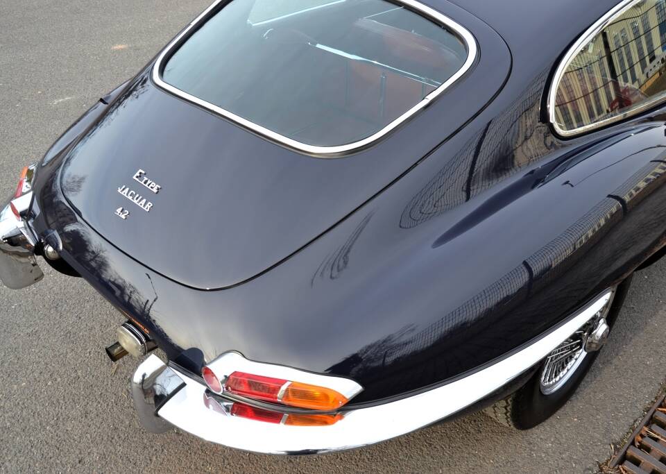Afbeelding 18/32 van Jaguar E-Type 4.2 (1967)