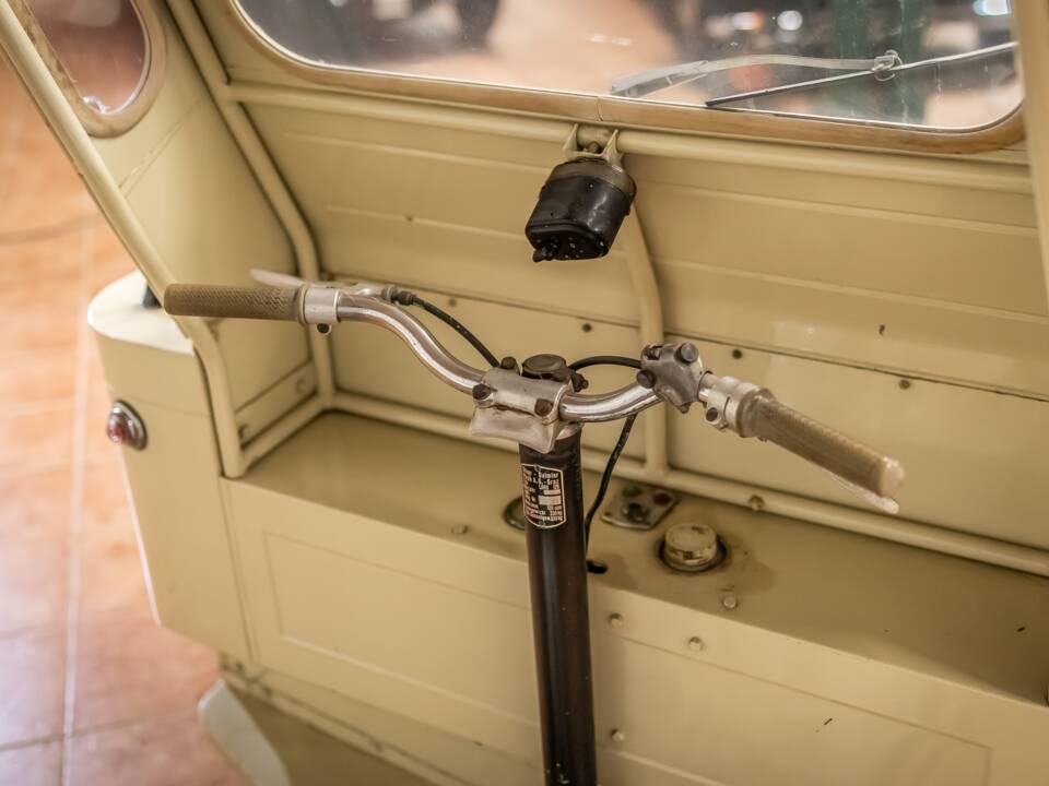 Image 12/14 de Puch LARO 125 (1900)