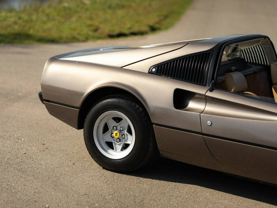Bild 22/43 von Ferrari 308 GTS (1978)