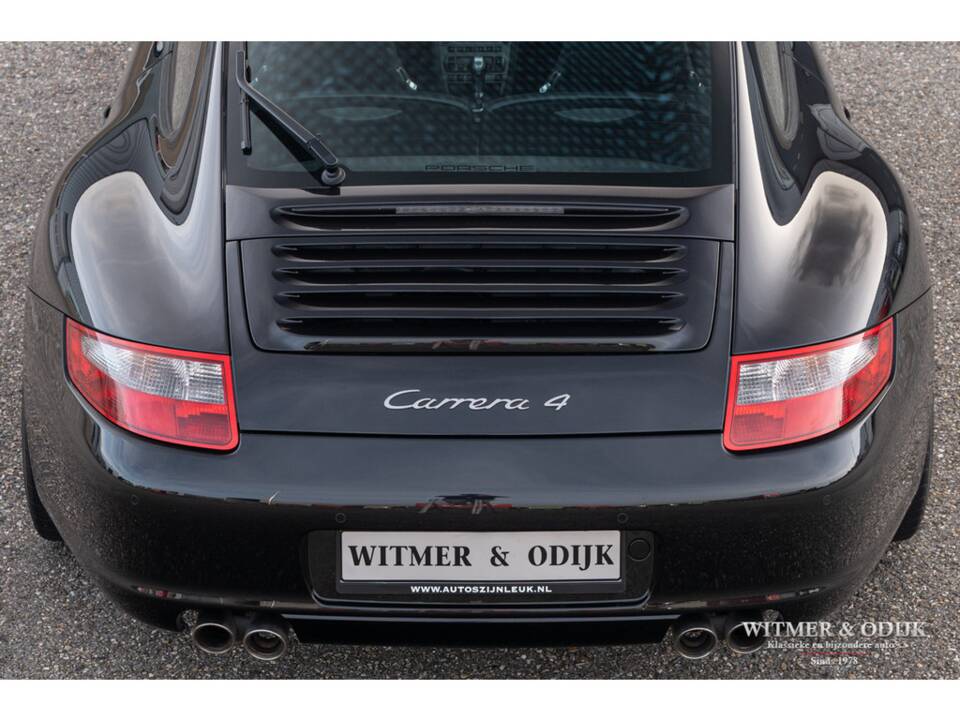 Bild 30/39 von Porsche 911 Carrera 4 (2006)