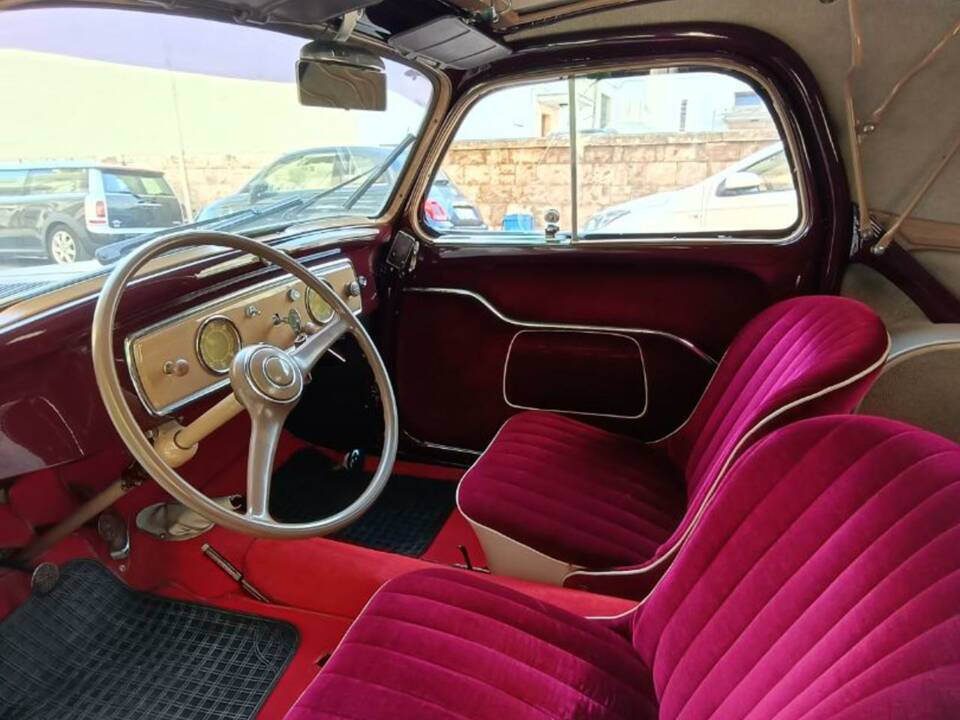 Bild 17/50 von FIAT 500 C Topolino (1951)