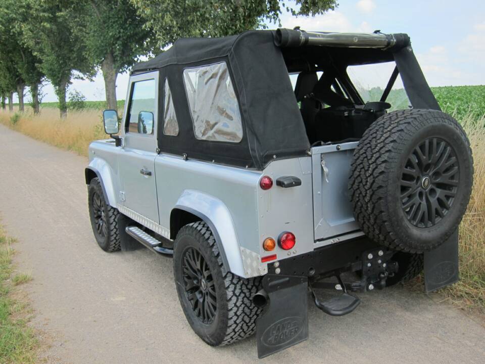 Imagen 19/27 de Land Rover Defender 90 (2008)