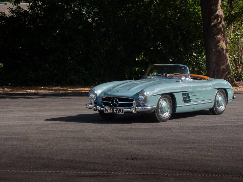 Image 38/50 of Mercedes-Benz 300 SL Roadster (1957)