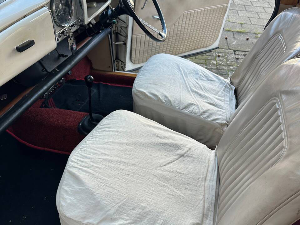 Afbeelding 47/50 van Morris Minor 1000 Traveller (1970)