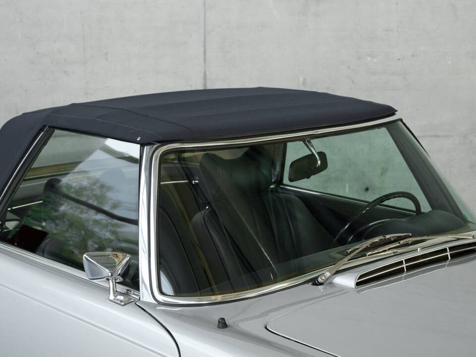Image 31/50 de Mercedes-Benz 280 SL (1970)