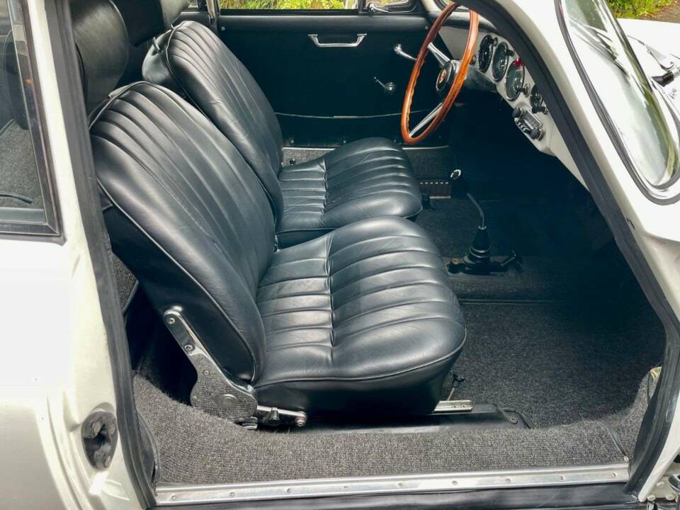 Image 13/20 of Porsche 356 B 1600 Super (1962)