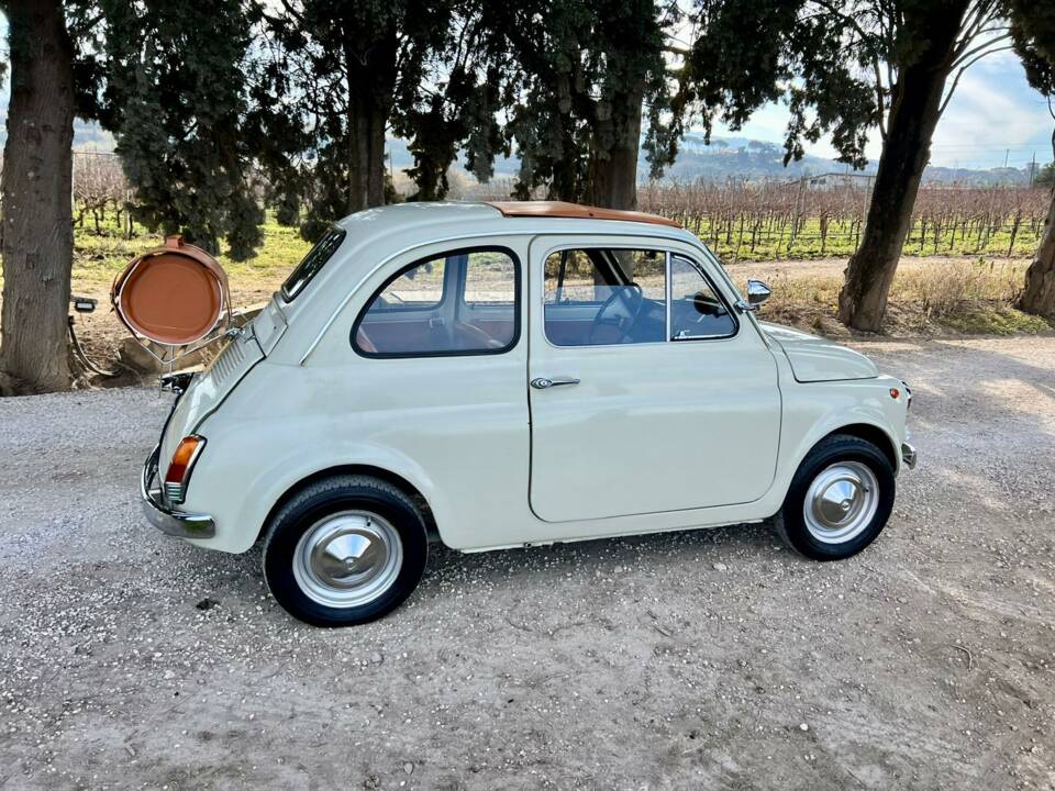 Image 24/73 of FIAT 500 F (1971)