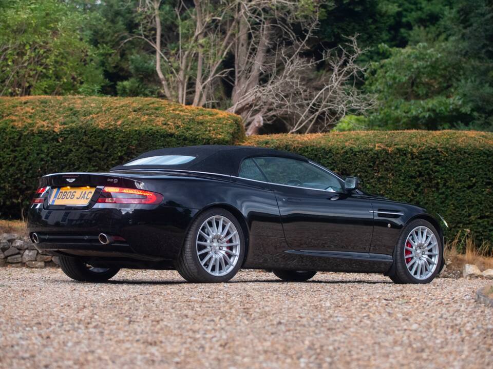 Bild 9/50 von Aston Martin DB 9 Volante (2006)