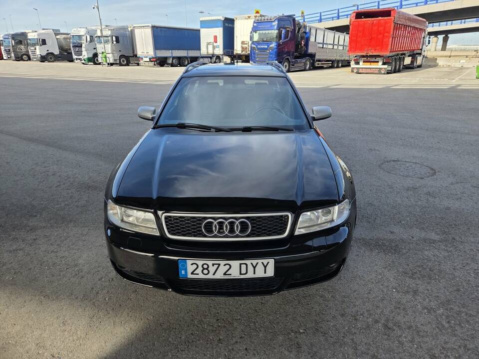Bild 3/8 von Audi RS4 Avant (2001)