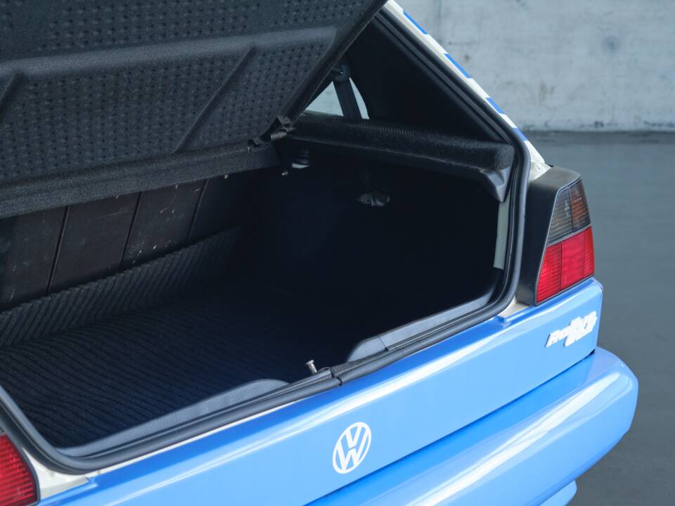 Bild 33/47 von Volkswagen Golf II Rallye 1.8 (1989)