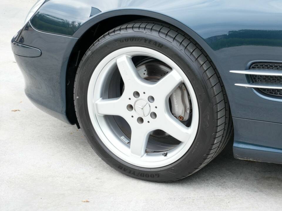 Image 27/45 de Mercedes-Benz SL 350 (2003)