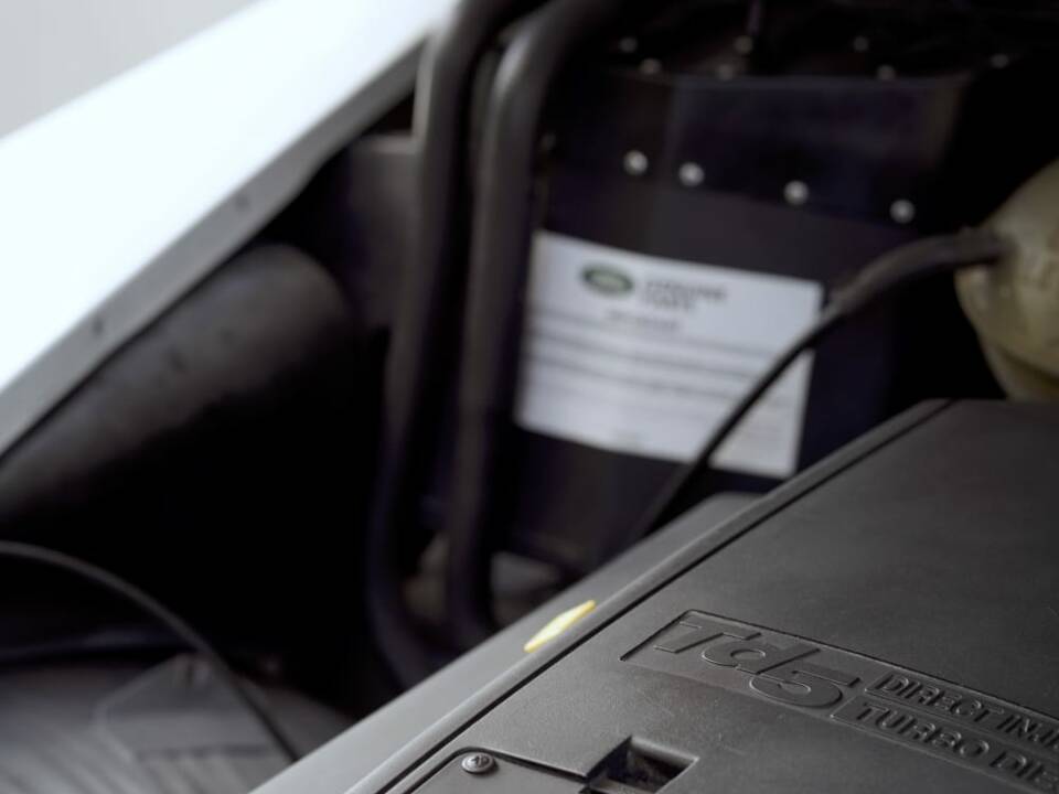 Image 20/32 of Land Rover Defender 130 Td5 Crew Cab (1999)