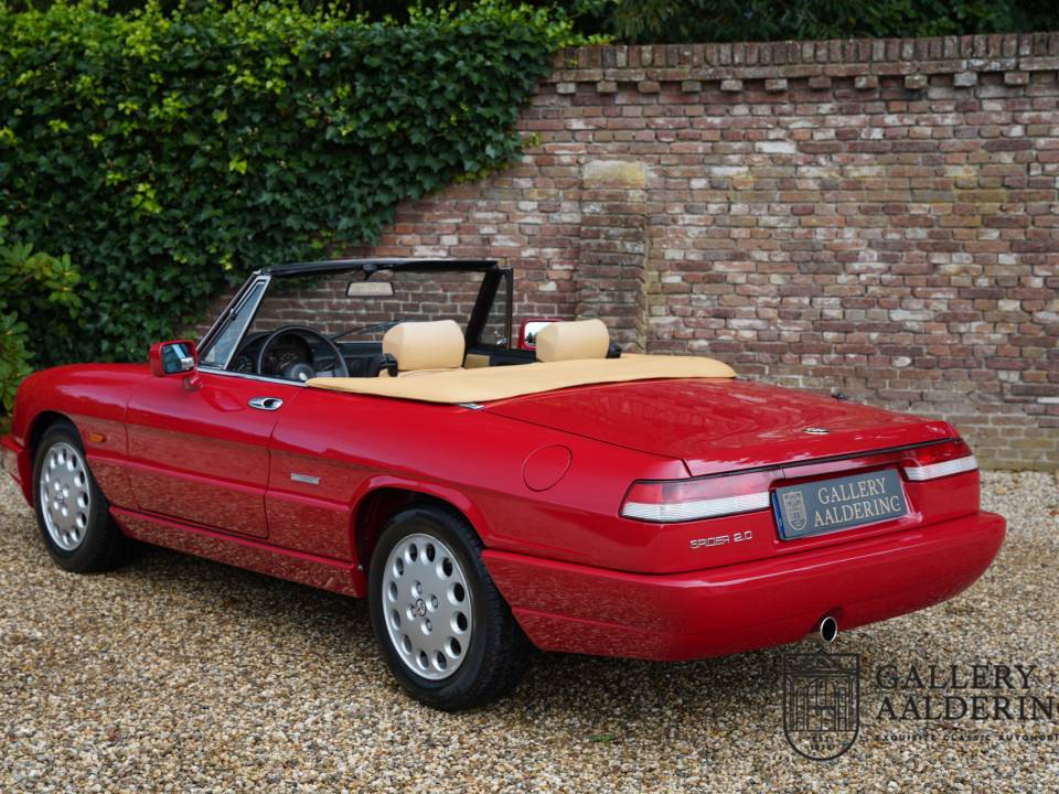 Image 22/50 de Alfa Romeo 2.0 Spider (1991)