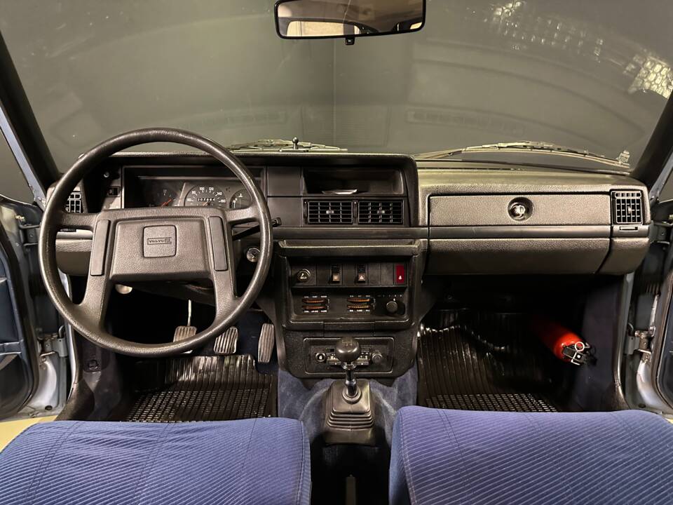 Image 27/63 of Volvo 244 (1981)