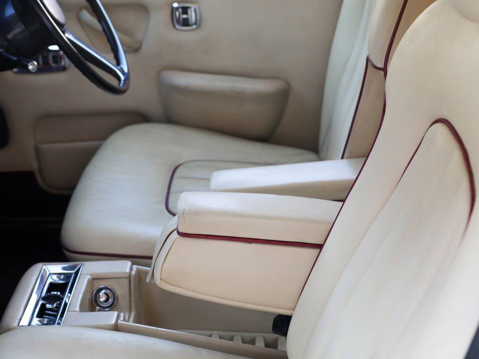 Immagine 110/196 di Bentley T 2 (1978)