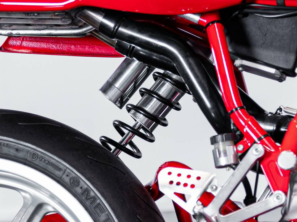Bild 18/46 von Ducati DUMMY (2002)