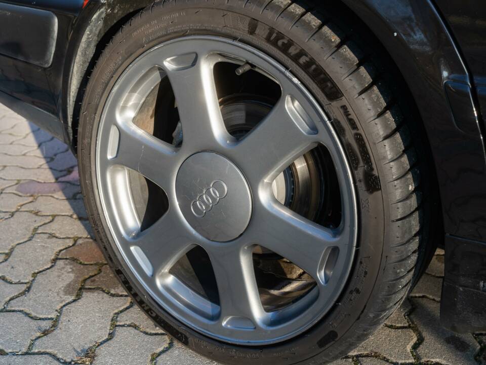 Afbeelding 24/73 van Audi 100 S4 Quattro (1993)