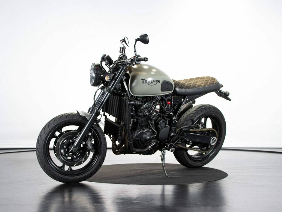 Immagine 8/50 di Triumph Trident 900 (1994)
