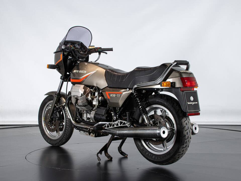 Image 3/50 of Moto Guzzi 850 T 5 (1984)