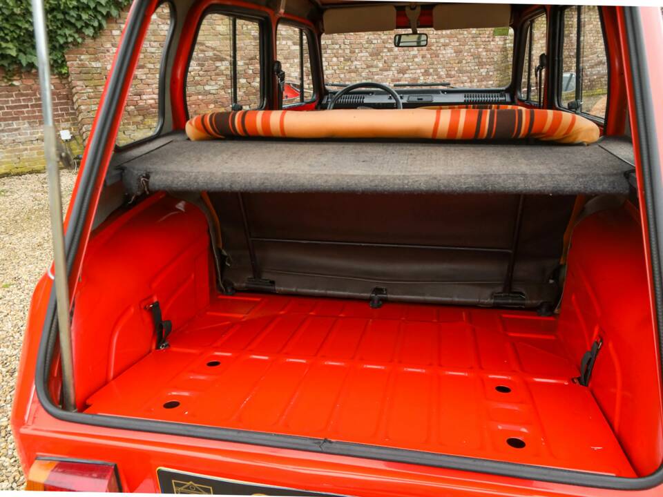 Bild 34/50 von Citroën Dyane 6 (1980)