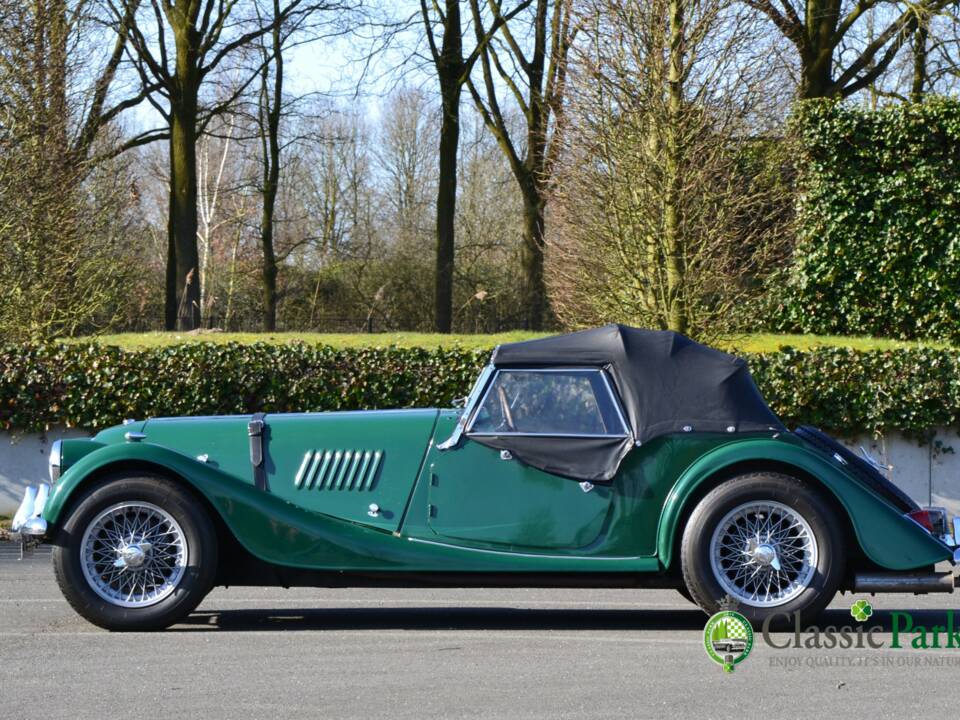 Image 9/50 of Morgan 4/4 Series IV (1962)