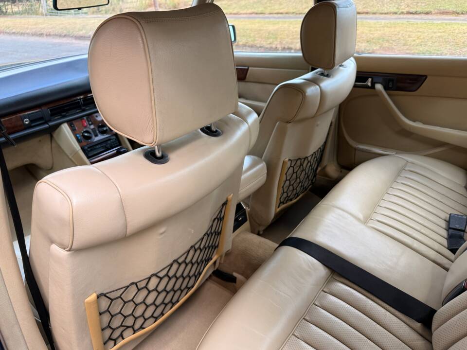 Imagen 12/30 de Mercedes-Benz 500 SE (1988)