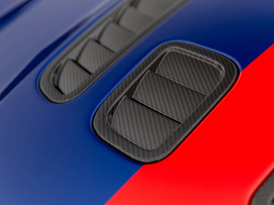 Bild 26/85 von Aston Martin V12 Vantage AMR Roadster (2018)