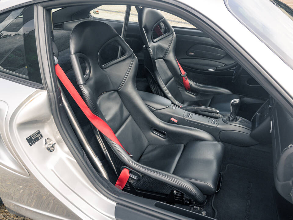 Image 39/61 of Porsche 911 GT2 Clubsport (2001)