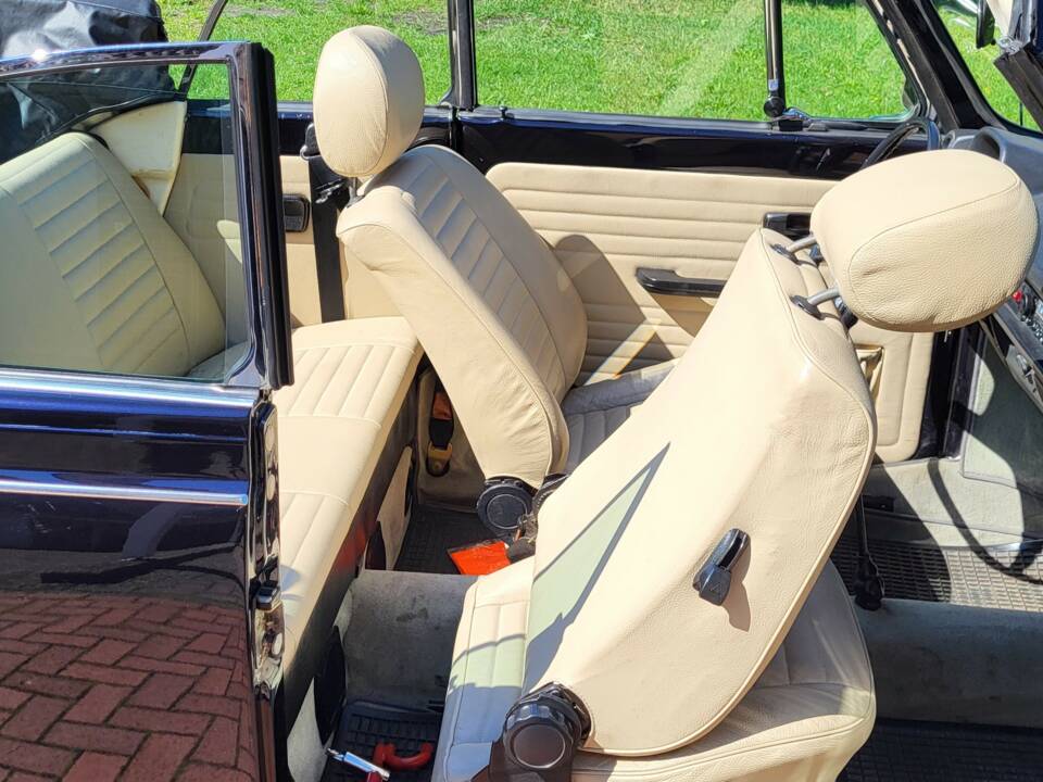 Image 6/11 of Volkswagen Kever 1303 LS (1978)